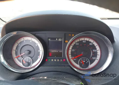 2014 Dodge Grand Caravan R/T z USA, uszkodzony, nr VIN 2C4RDGEG6ER187204